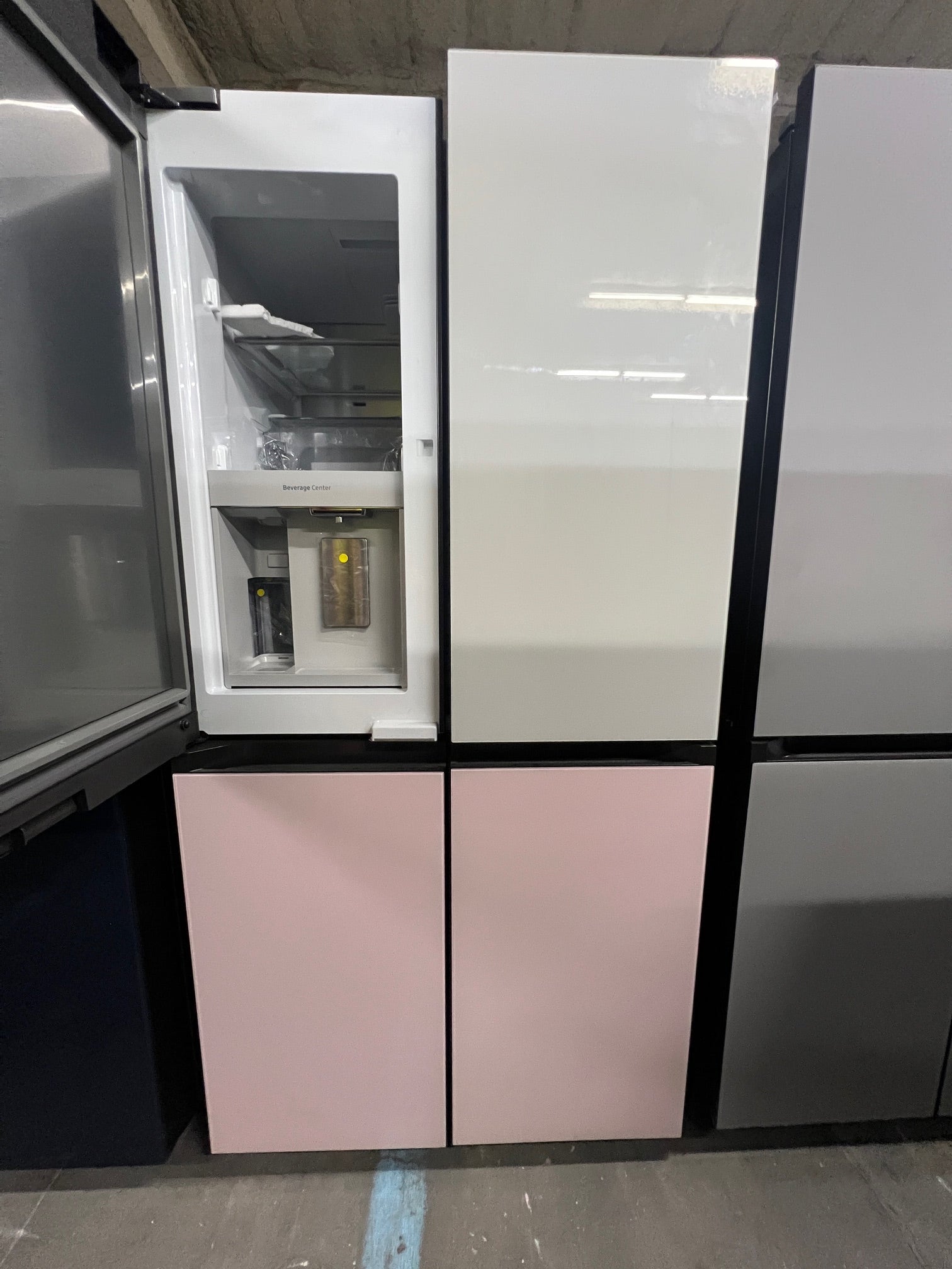 Samsung Bespoke 29 cu. ft. 4 - Door White & Pink